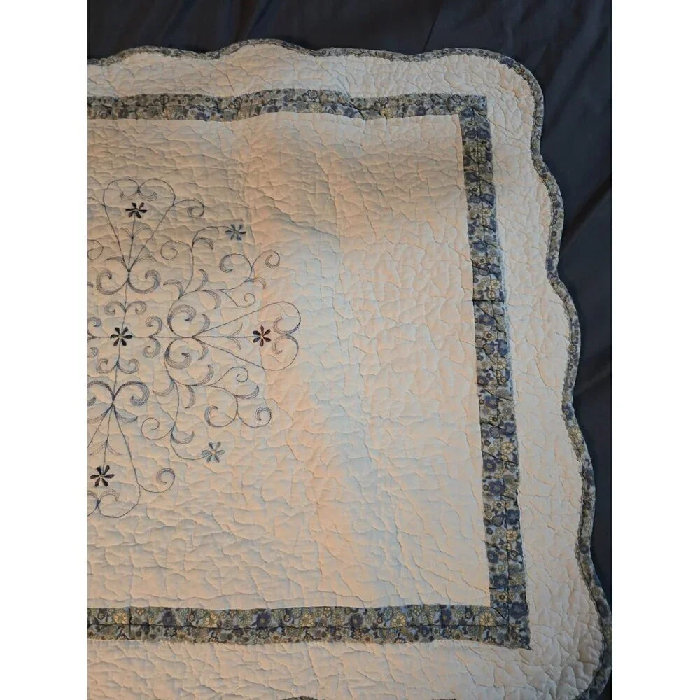 Retro Grannycore Quilted Embroidered Pillowcase